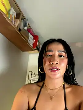 AsianMilfSheryl webcam