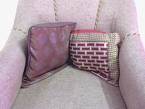 Webcam Model (cute_zaraa)  is live.Free join now!