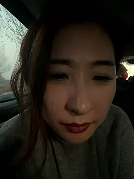 jingjingxiang-520 (F milf) - 自慰表演3min