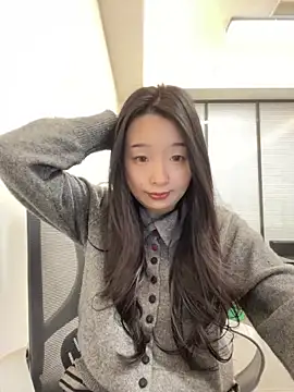 美女Qrooo在线直播