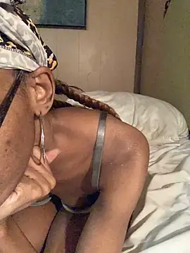 Jasmine_FullsShine webcam