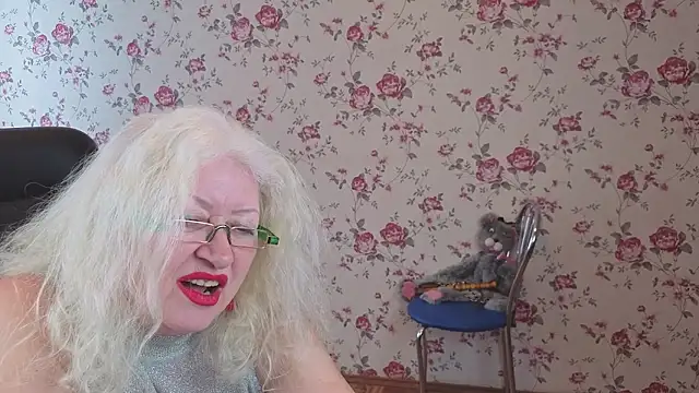 Maya_Mayflower webcam