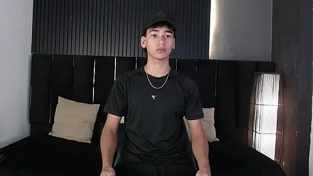 Dominic_ghost webcam