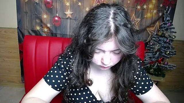 NeonilaLisova webcam