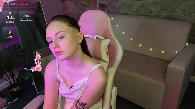 SirenaBlessing webcam