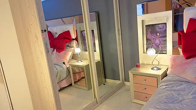 elizabethsecrett webcam