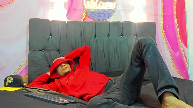 Straight_Guy22 webcam