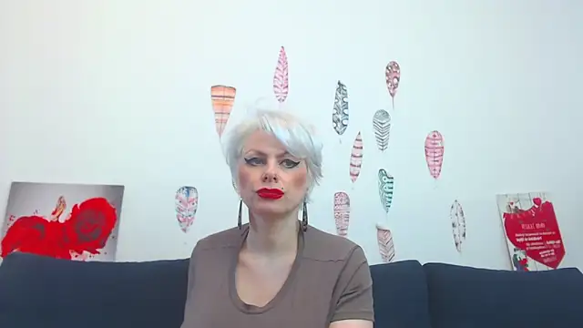 gorgeous_girl_wow_ (F milf) - make pussy happy@BOUNCE tits :) C2C