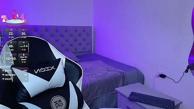 Lenna__black webcam stripchat model stream image