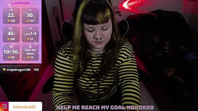 Bdsm_and_fries webcam