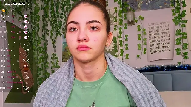 Fit_Brunette_ webcam