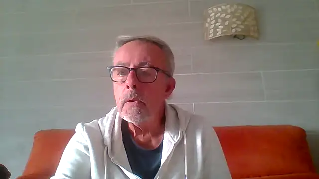 tuggy59 - Tuggy59's free webcam - UK Sex Cams