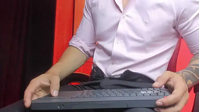 ALPHA_DOMINUS_ webcam