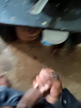 RAYI_Queen_4's live cam