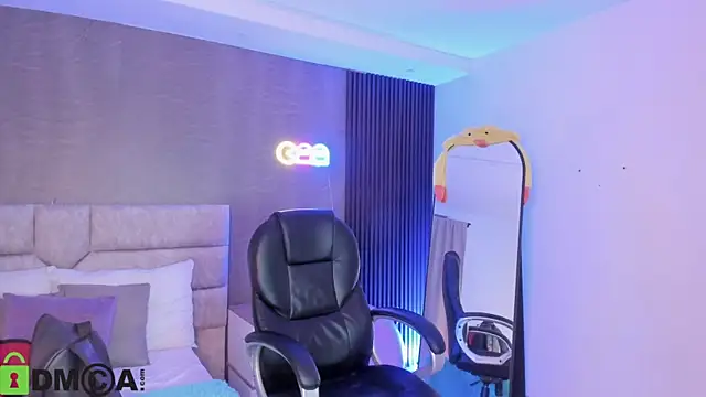 arinextdoor - Arinextdoor's free webcam