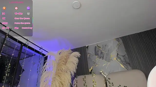 SarahCastro1_ webcam