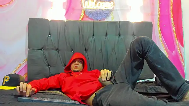 Straight_Guy22 webcam