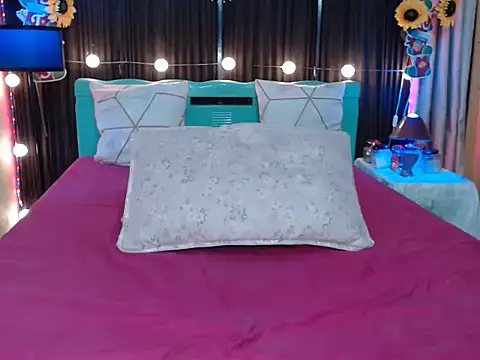 UrAsianPrincessDanie webcam