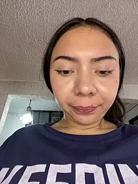 valepradaoficial webcam