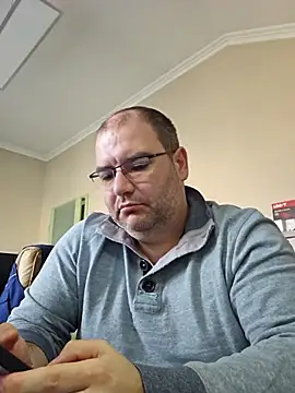 Andrew1900529 webcam