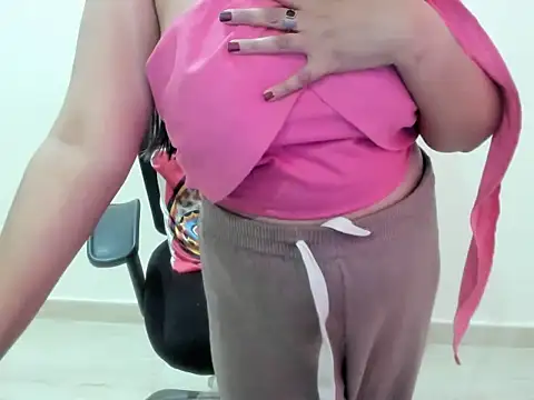 Hina_Chaudhary webcam