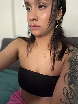 Isabella-Teen webcam