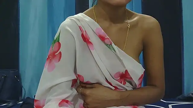 Aarti_misty71 webcam