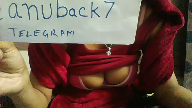 shalini_fire webcam