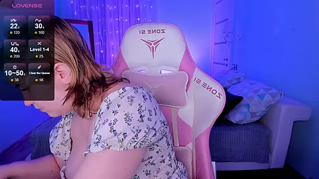 lovelyy_julia webcam