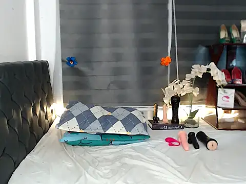 sylvannia_cumslut webcam