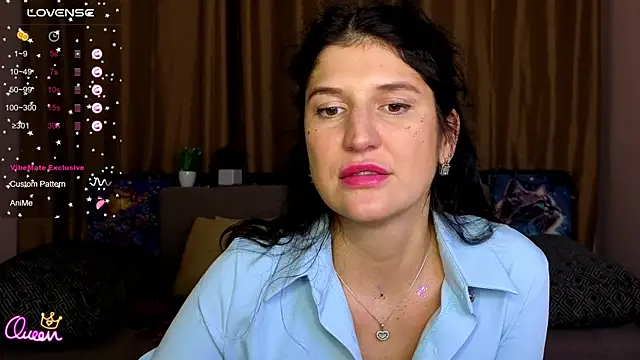 Alianna_Solo_Kisses webcam