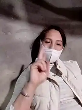 Gummiesu webcam stripchat model stream image