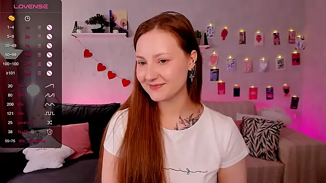 velvet_cherry_ (F young) - doggy tease ;)