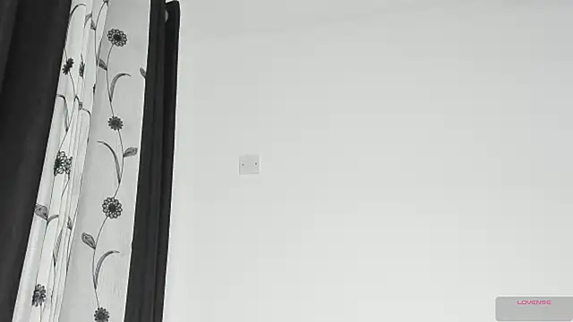 CREAMY_BUBBLEGUM webcam