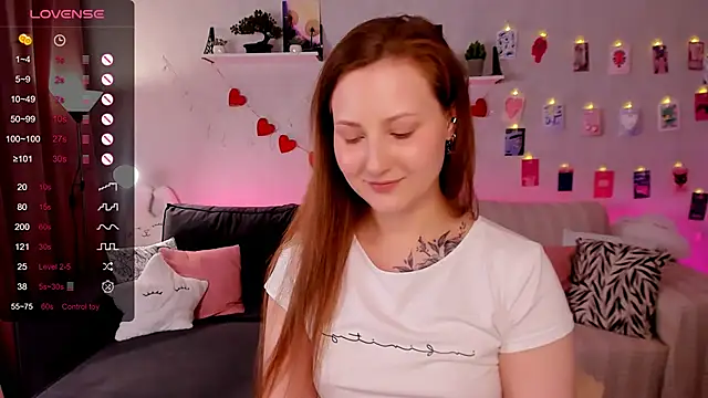 velvet_cherry_ webcam