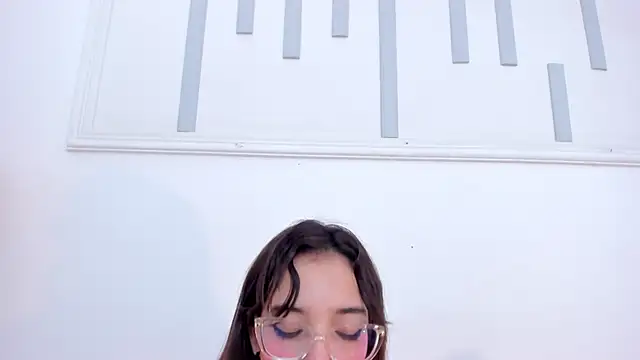 aniemorningstar (F teen) - Fuck my tight pussy