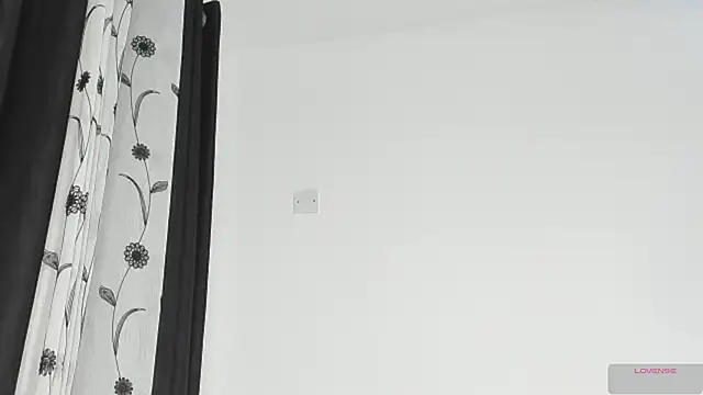 CREAMY_BUBBLEGUM webcam