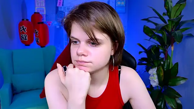 elliemurler (F young) - 1 token if I'm cute