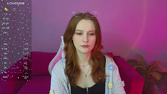 Ginger_Kristin webcam