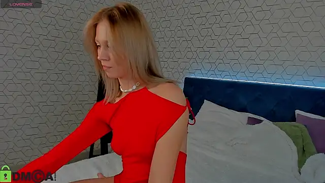 lina_falconer (F young) - My first goal, hello)