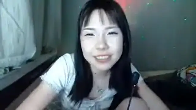 aprilonilll (F teen) - Show my tasty legs more