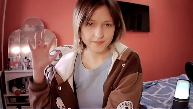 snowwhitenika (F teen) - titty heart xD