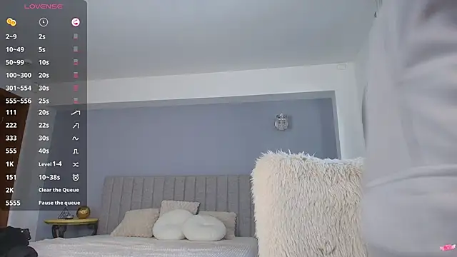 anna_lewis (F young) - Let's make this pussy creammy