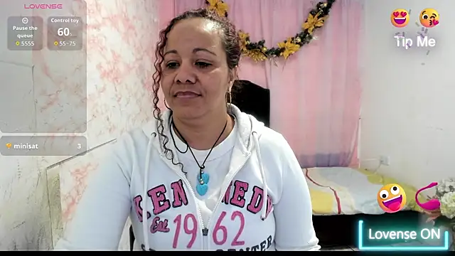 Brunette_sasha webcam