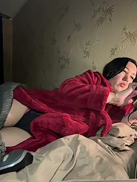 Naughtbaby_2025 webcam