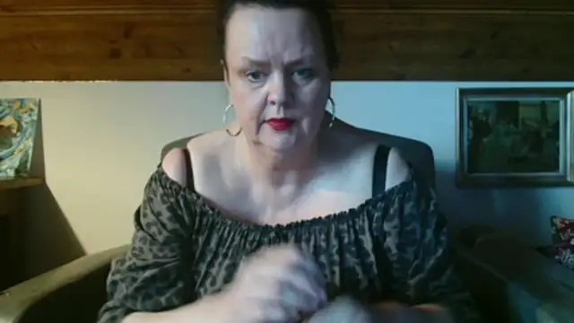 TiffanyMature webcam