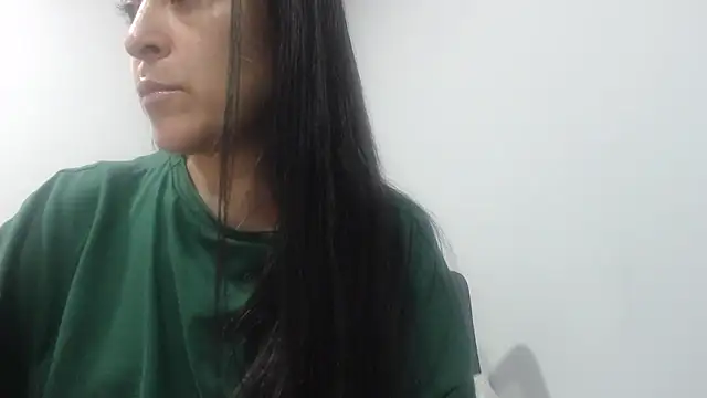 naughthyany16 webcam