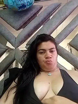 naughty-sharlot webcam