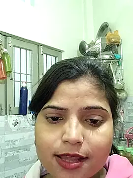 Hot-Pooja25 webcam