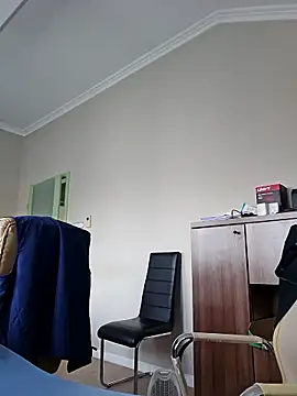 Andrew1900529 webcam